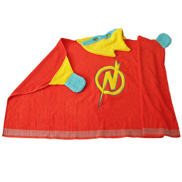 The flash embroider hooded towel2